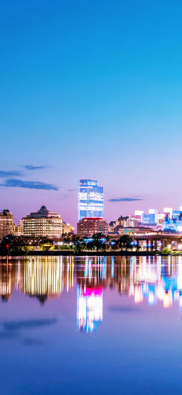 Evening Reflection Of The City On Blue Lake 4K Phone Wallpaper