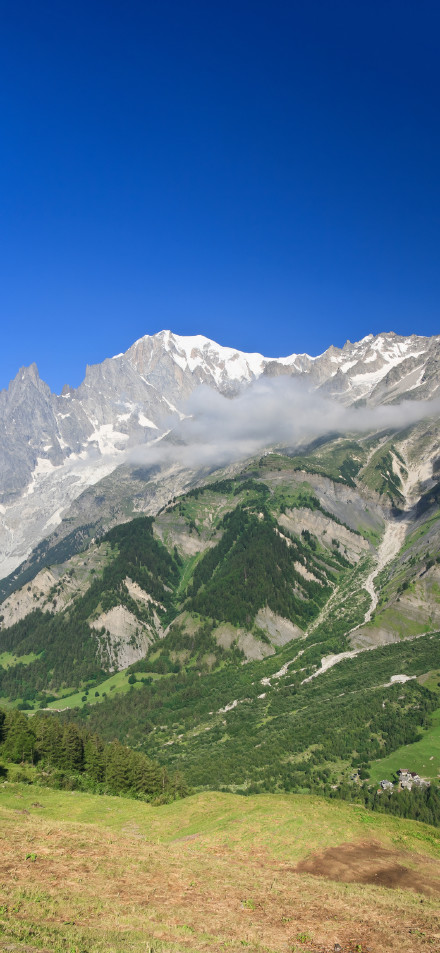 Clear skies and snowy mountain landscape 4k phone wallpaper