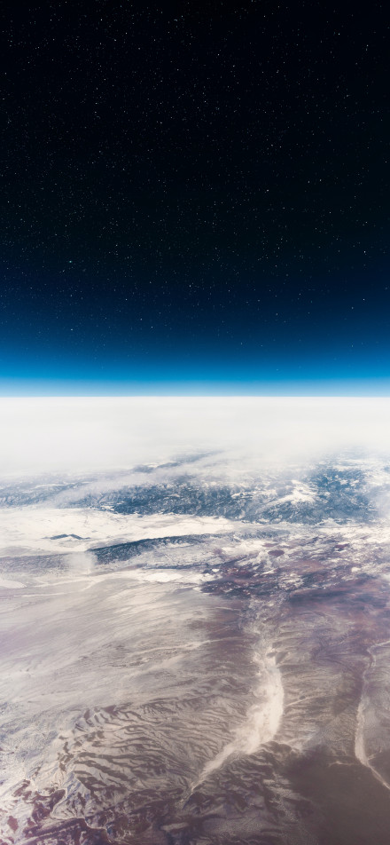 Appearance of earth from high altitude phone wallpaper