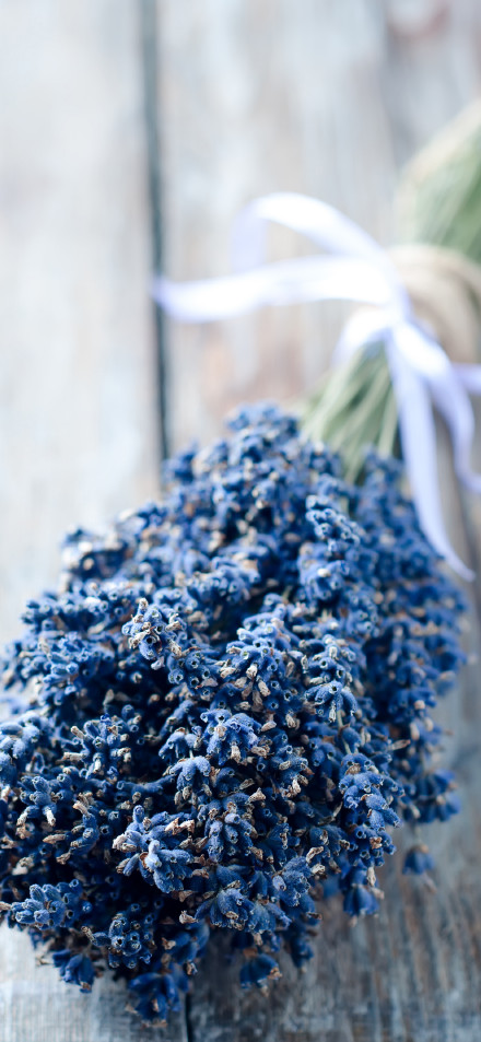 Beautiful Lavender Bouquet On Wooden Table 4K Phone Wallpaper