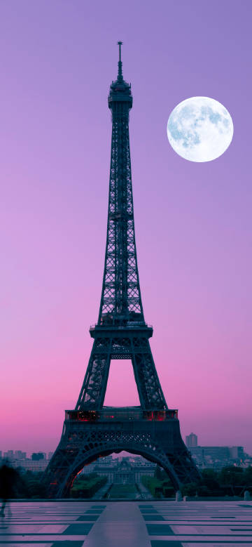 Eiffel tower under the moonlight