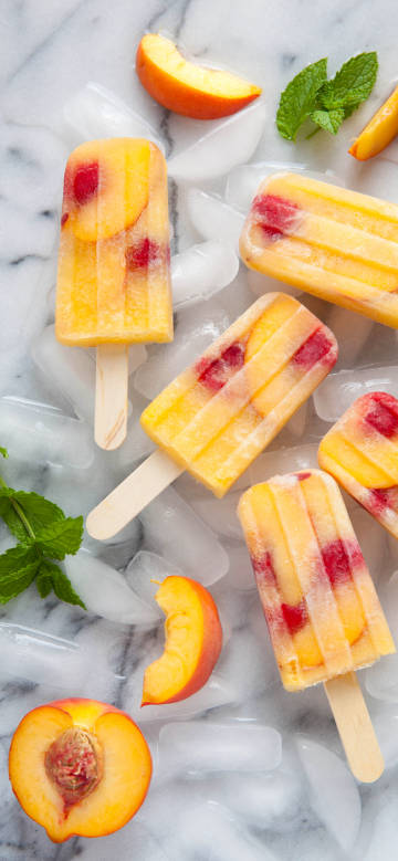 Peach-flavored fruit popsicles phone wallpaper