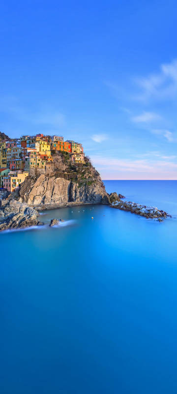 Cinque Terre Seaside Scenery HD Wallpaper